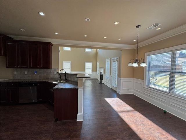 352 Plymstock Drive, Mcdonough, GA 30253