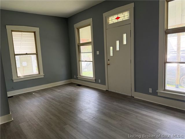 332 E 16th Street, New Albany, IN 47150
