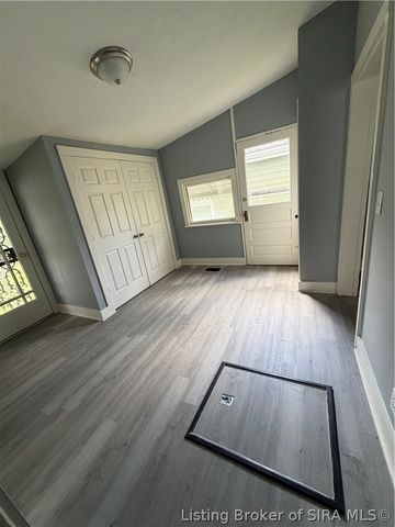 332 E 16th Street, New Albany, IN 47150