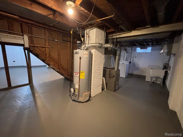 19381 KENOSHA Street, Harper Woods, MI 48225