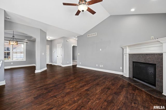 10732 N TRAIL VIEW Drive, Dunlap, IL 61525