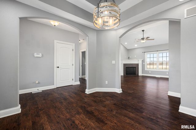 10732 N TRAIL VIEW Drive, Dunlap, IL 61525