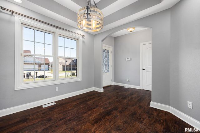 10732 N TRAIL VIEW Drive, Dunlap, IL 61525