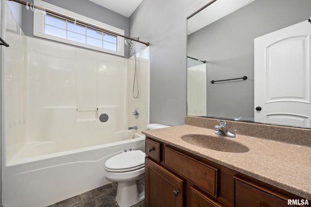 10732 N TRAIL VIEW Drive, Dunlap, IL 61525