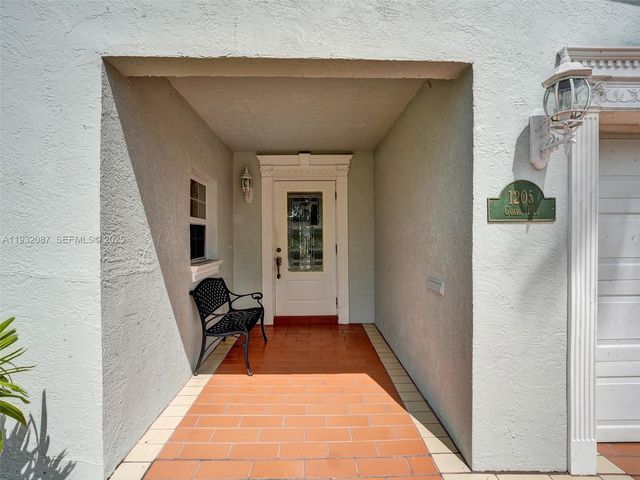 1205 Guava Isle, Fort Lauderdale, FL 33315