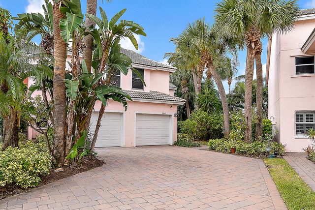 2608 Fairway Drive N, Jupiter, FL 33477