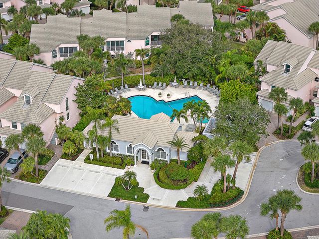 2608 Fairway Drive N, Jupiter, FL 33477