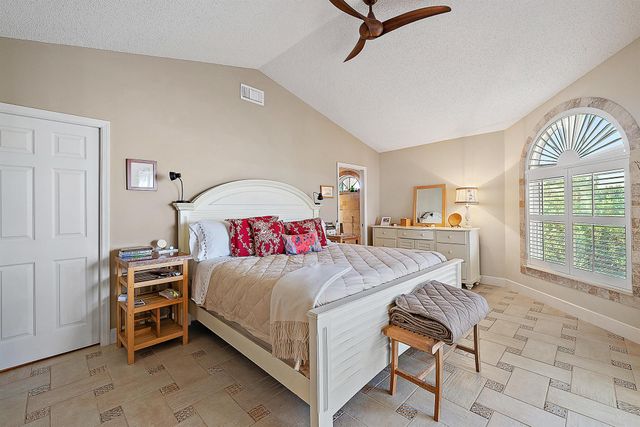 2608 Fairway Drive N, Jupiter, FL 33477