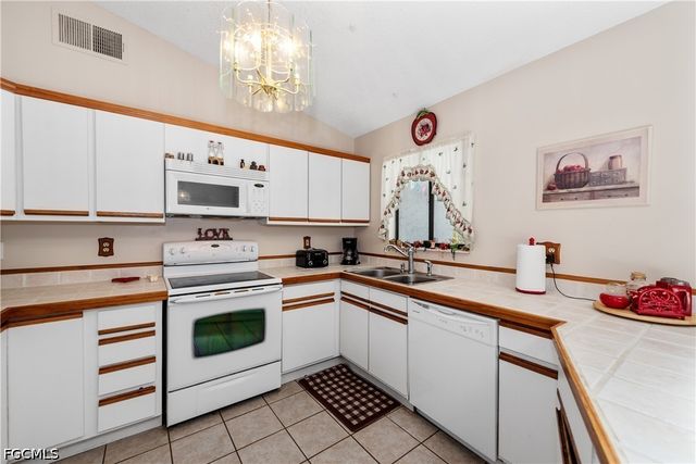 171 SE 4th ST, Cape Coral, FL 33990