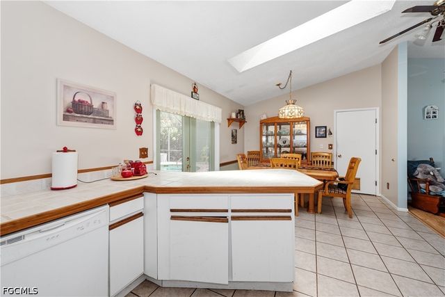 171 SE 4th ST, Cape Coral, FL 33990