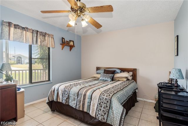 171 SE 4th ST, Cape Coral, FL 33990