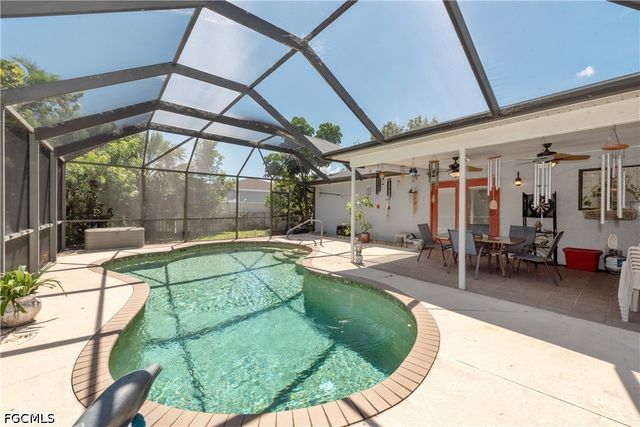 171 SE 4th ST, Cape Coral, FL 33990