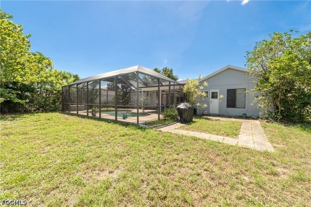 171 SE 4th ST, Cape Coral, FL 33990