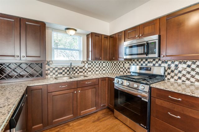 14423 Sunrose Lane, Farmers Branch, TX 75234