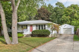 1454 Airport Road, Norton Shores, MI 49441