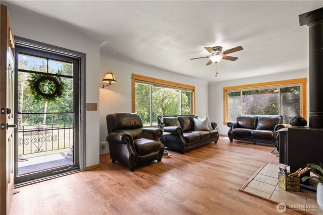 9281 Stein Road, Custer, WA 98240