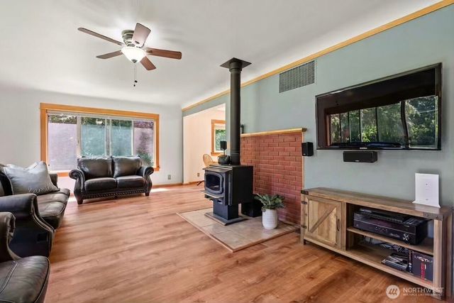 9281 Stein Road, Custer, WA 98240