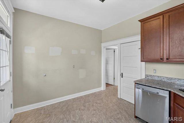 1124 Blendon Place, St Louis, MO 63117