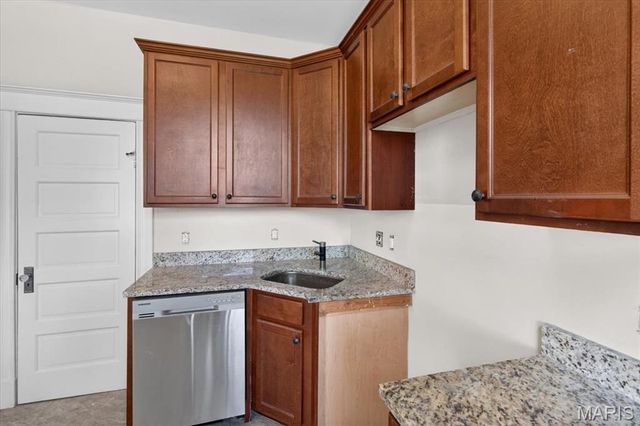 1124 Blendon Place, St Louis, MO 63117