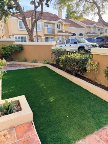 21 Front Row, Aliso Viejo, CA 92656