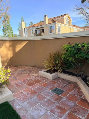 21 Front Row, Aliso Viejo, CA 92656