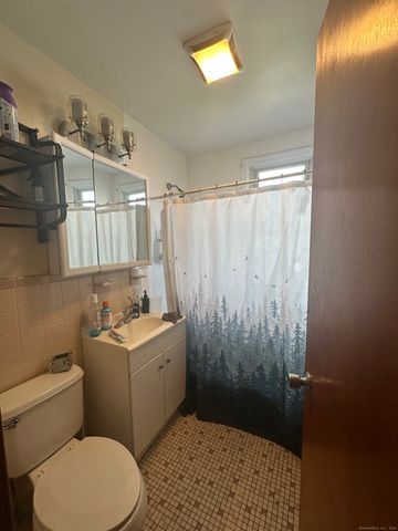 53 Chadwick Avenue, Hartford, CT 06106