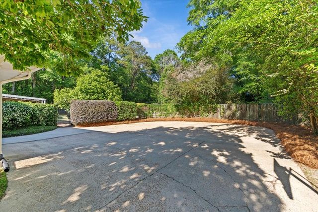 110 Pine Tree Drive, Dothan, AL 36303