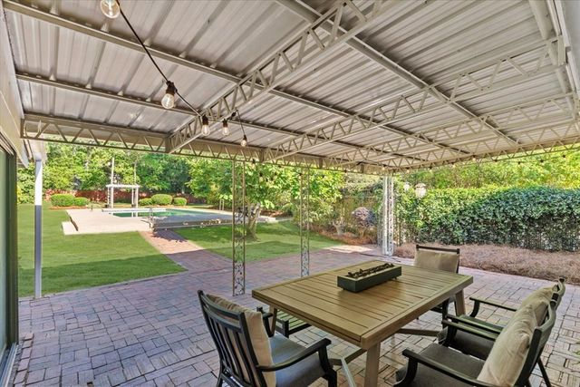 110 Pine Tree Drive, Dothan, AL 36303