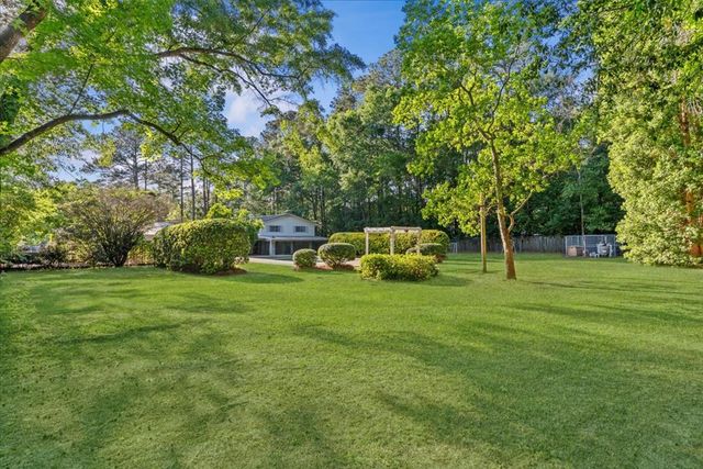 110 Pine Tree Drive, Dothan, AL 36303