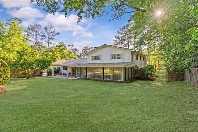 110 Pine Tree Drive, Dothan, AL 36303