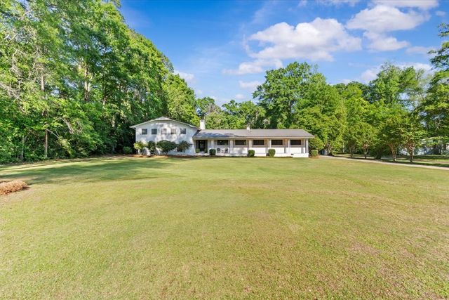 110 Pine Tree Drive, Dothan, AL 36303