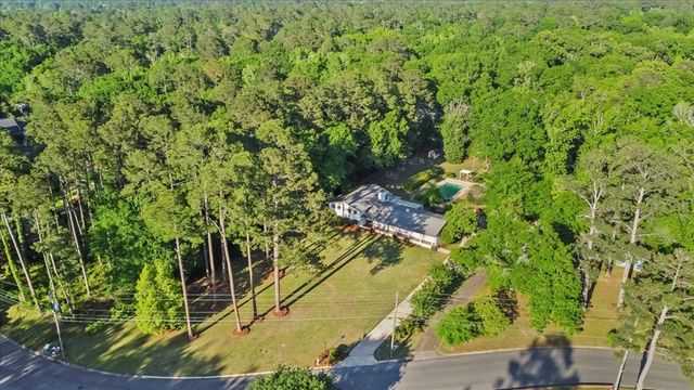 110 Pine Tree Drive, Dothan, AL 36303