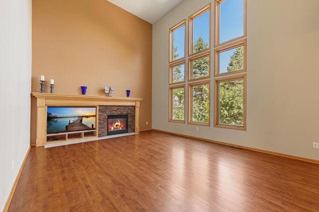 1517 Covington Lane, Eagan, MN 55122