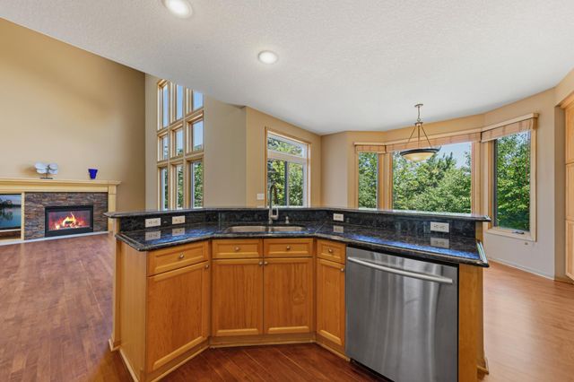 1517 Covington Lane, Eagan, MN 55122