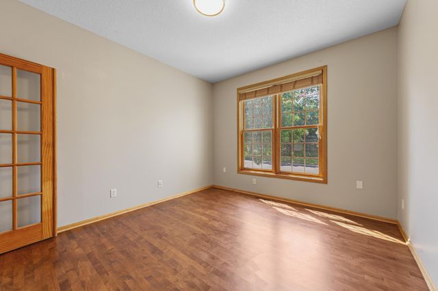 1517 Covington Lane, Eagan, MN 55122