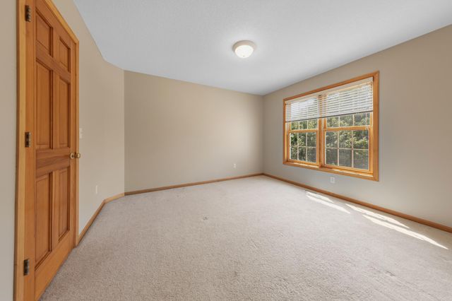1517 Covington Lane, Eagan, MN 55122