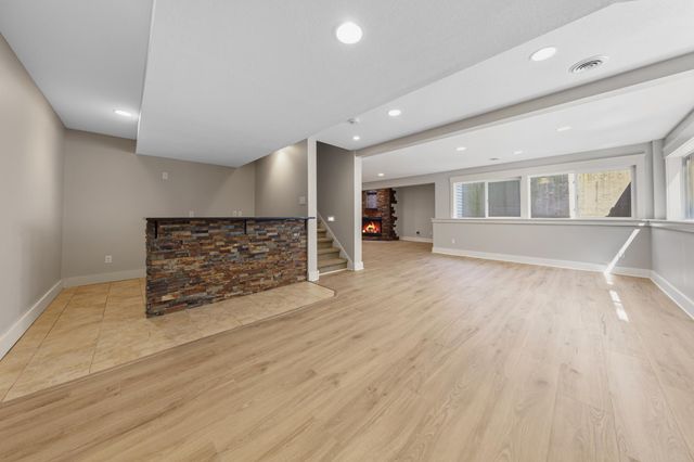 1517 Covington Lane, Eagan, MN 55122