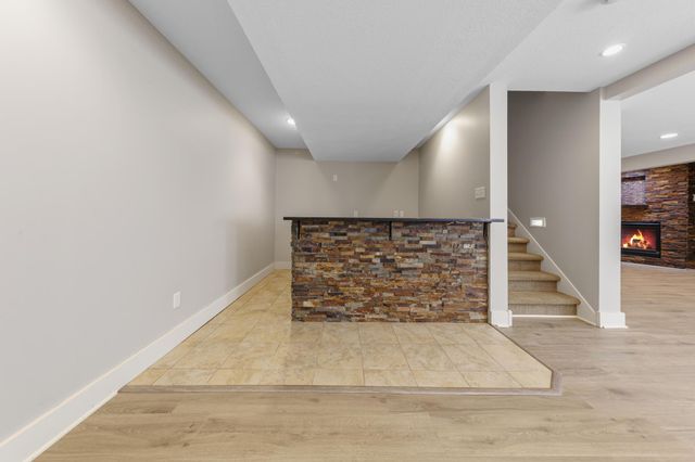 1517 Covington Lane, Eagan, MN 55122