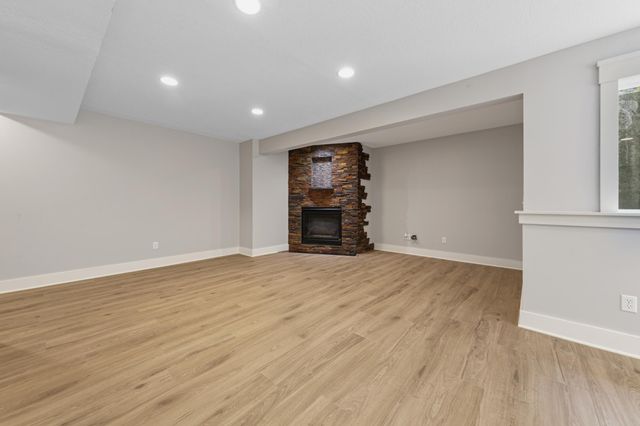 1517 Covington Lane, Eagan, MN 55122