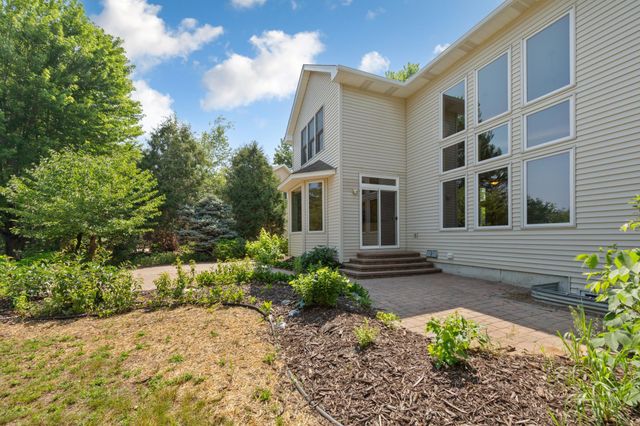 1517 Covington Lane, Eagan, MN 55122