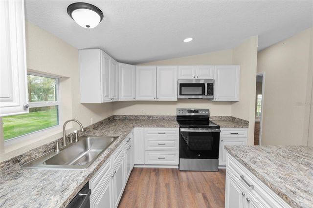 6112 W DORMANY ROAD, Plant City, FL 33565