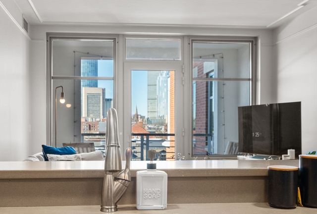 1597 Washington St 512, Boston, MA 02118