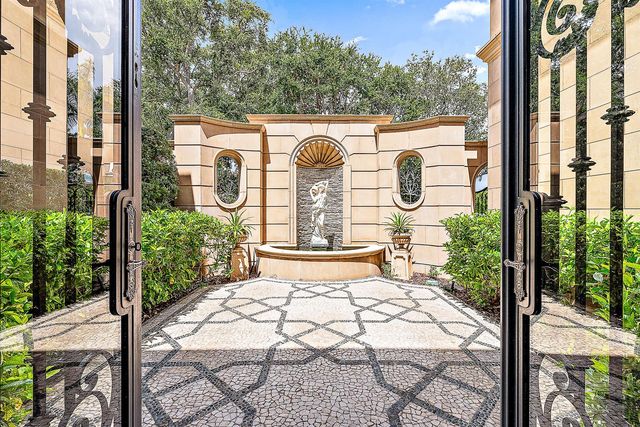209 Commodore Drive, Jupiter, FL 33477
