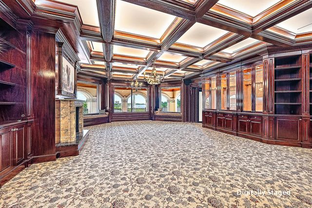 209 Commodore Drive, Jupiter, FL 33477