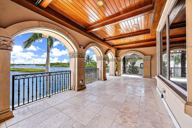 209 Commodore Drive, Jupiter, FL 33477