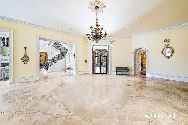 209 Commodore Drive, Jupiter, FL 33477