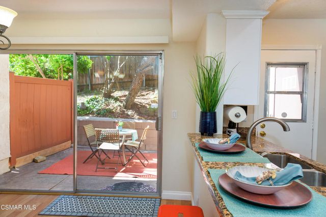 27448 Country Glen Road, Agoura Hills, CA 91301