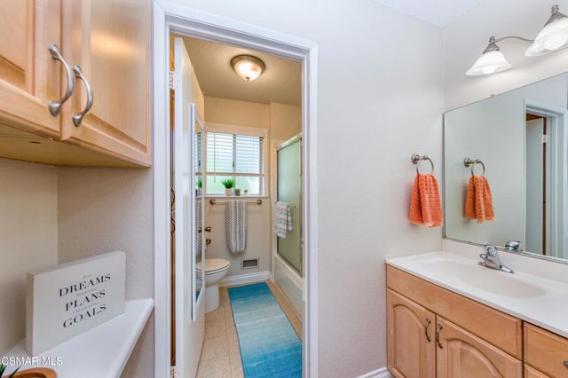 27448 Country Glen Road, Agoura Hills, CA 91301