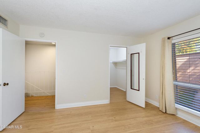 27448 Country Glen Road, Agoura Hills, CA 91301