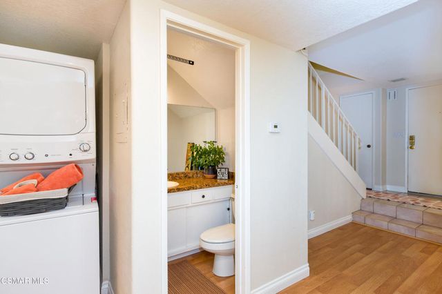 27448 Country Glen Road, Agoura Hills, CA 91301